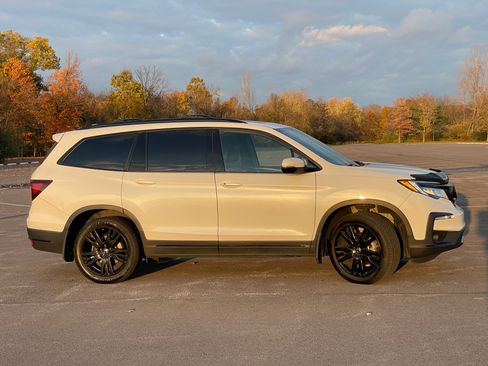 Used 2022 Honda Pilot Black Edition image 1