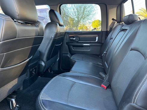 Used 2014 RAM 1500 Laramie w/ Convenience Group image 10