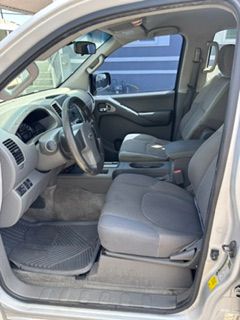 Used 2012 Nissan Frontier SV RWD image 6