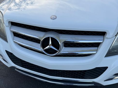 Used 2015 Mercedes-Benz GLK 350 GLK 350 Sport Utility 4D image 12