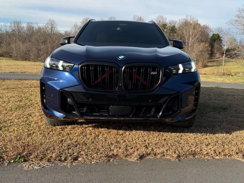 Used 2024 BMW X5 M60i image 11