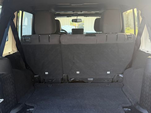 Used 2014 Jeep Wrangler Unlimited Sport w/ Quick Order Package 24S AWD/4WD image 16