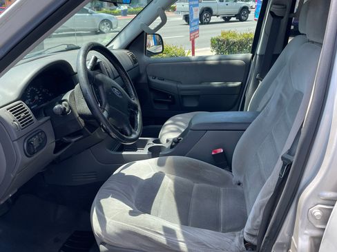 Used 2005 Ford Explorer Sport XLT RWD image 15