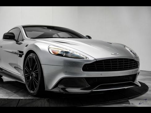 Used 2014 Aston Martin Vanquish Coupe image 13