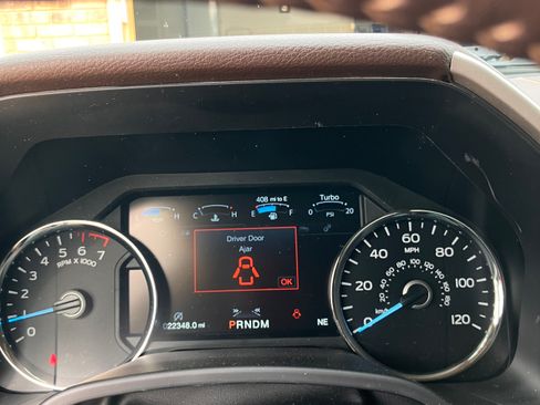 Used 2020 Ford F150 Lariat image 13