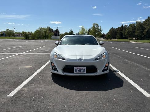 Used 2013 Scion FR-S image 5