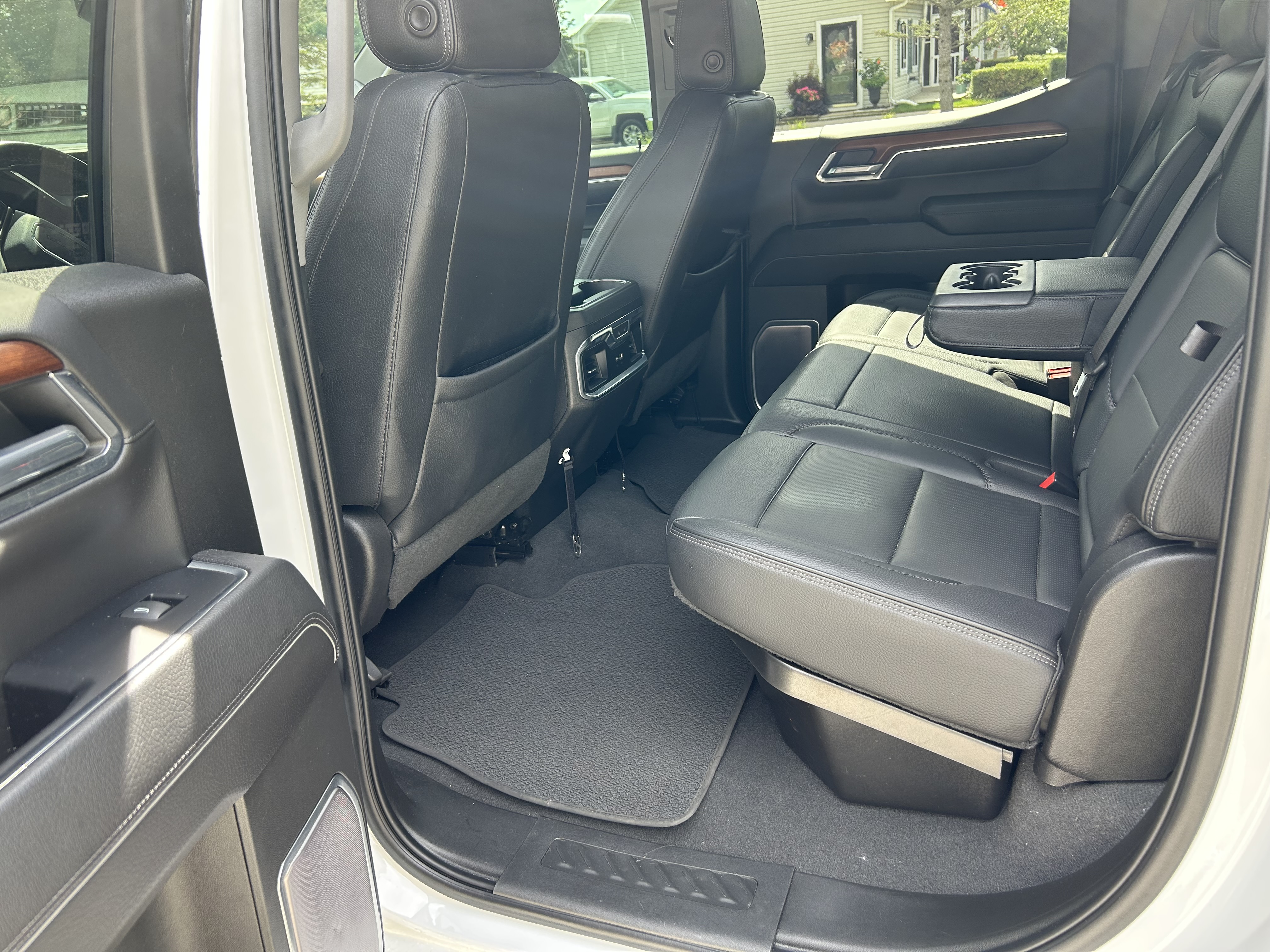 Used 2023 GMC Sierra 1500 Denali w/ Denali Reserve Package AWD/4WD image 16