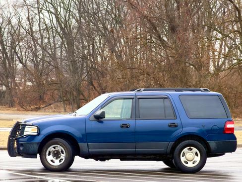 Used 2011 Ford Expedition XL image 4