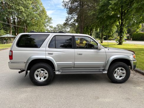 Used 1997 Toyota 4Runner Limited AWD/4WD image 11