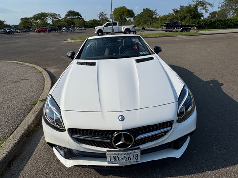Used 2017 Mercedes-Benz SLC 43 AMG image 8
