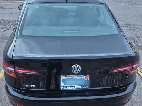 Used 2019 Volkswagen Jetta S image 8