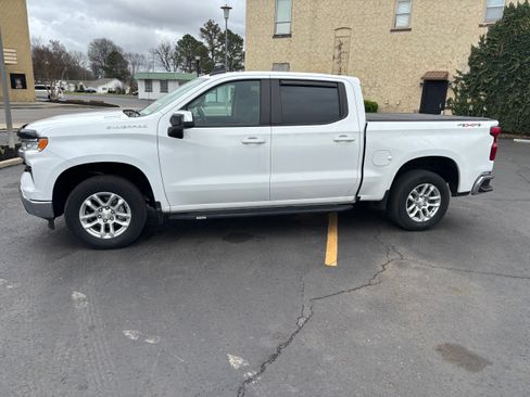 Used 2023 Chevrolet Silverado 1500 LT w/ Protection Package image 1