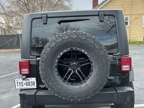 Used 2017 Jeep Wrangler Sport w/ Quick Order Package 24S image 8