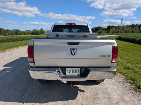 Used 2013 RAM 2500 Tradesman w/ Chrome Appearance Group AWD/4WD image 2