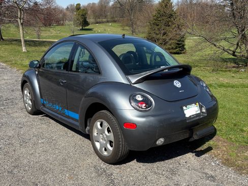 Used 2002 Volkswagen Beetle GLS FWD image 9