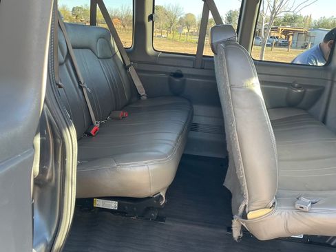 Used 2017 Chevrolet Express 2500 LS image 15