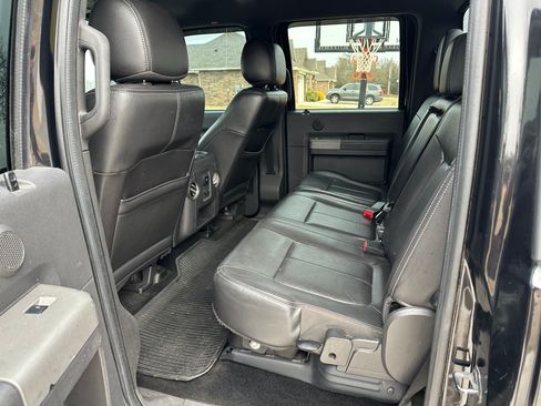 Used 2012 Ford F250 Lariat w/ Lariat Interior Pkg image 12
