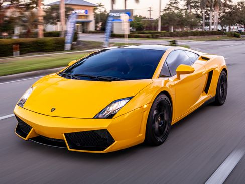 Used 2013 Lamborghini Gallardo LP 550-2 image 4