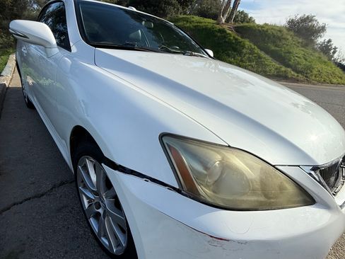 Used 2010 Lexus IS 250C image 10