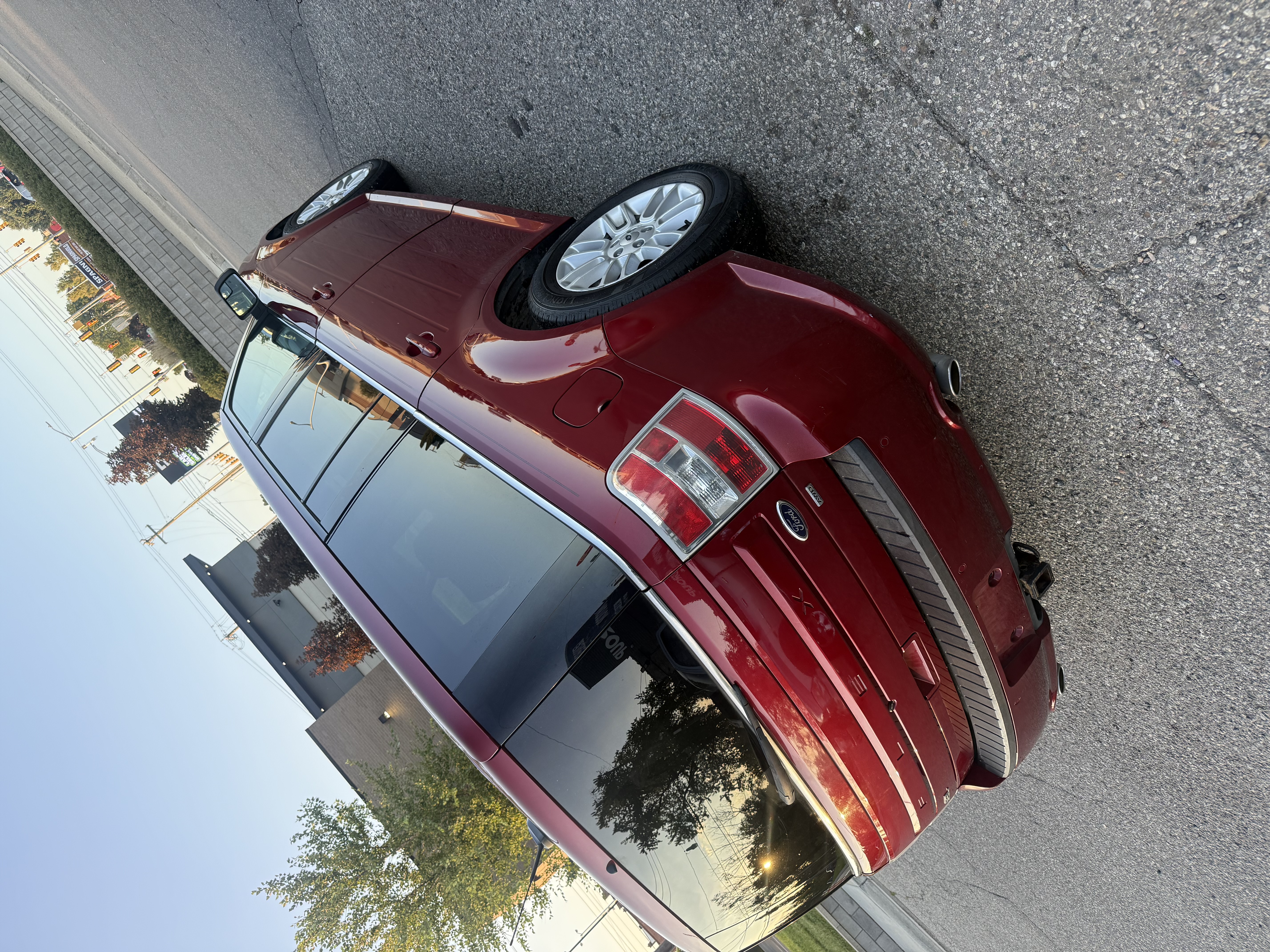 Used 2014 Ford Flex SEL w/ Equipment Group 201A AWD/4WD image 4