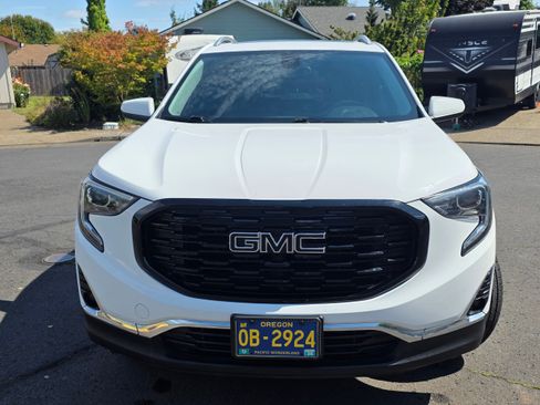 Used 2018 GMC Terrain SLT w/ Infotainment Package II image 5