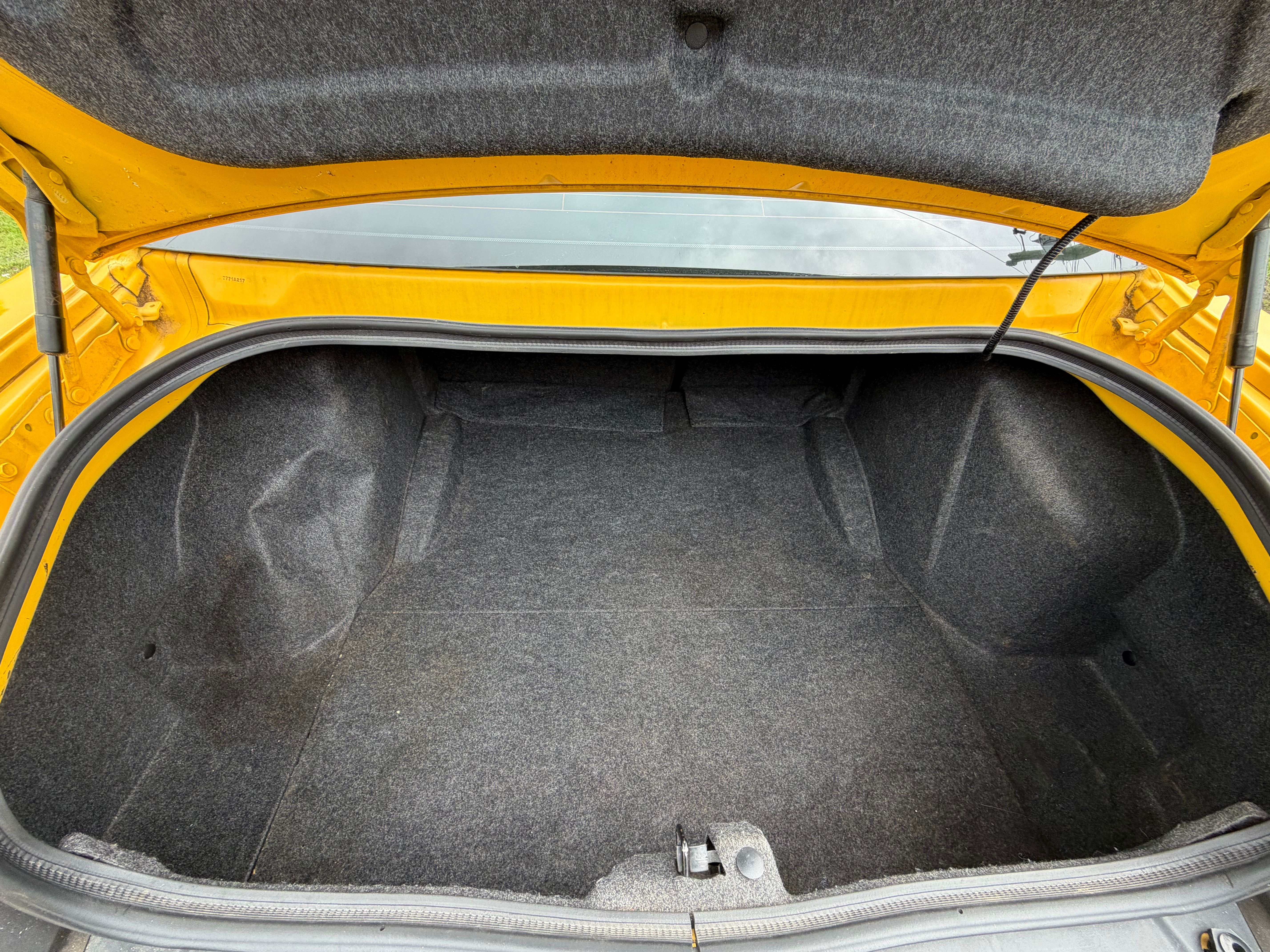 Used 2012 Dodge Challenger SRT8 Yellow Jacket w/ Premium Sound Group RWD image 15