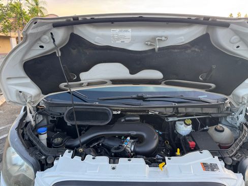 Used 2017 Ford Transit 150 XL image 21