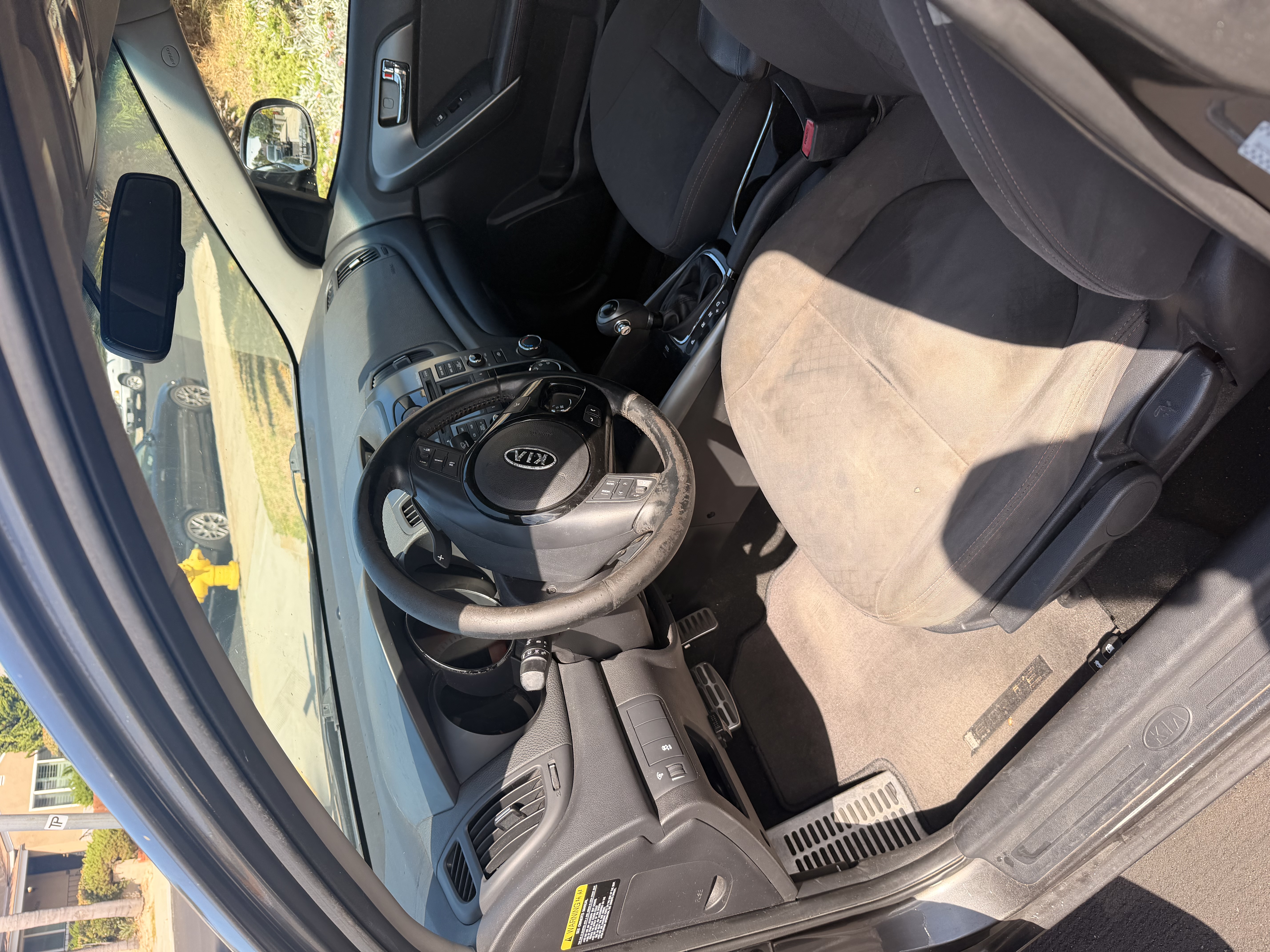 Used 2013 Kia Forte SX FWD image 6