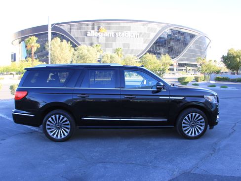 Used 2021 Lincoln Navigator L Reserve image 15