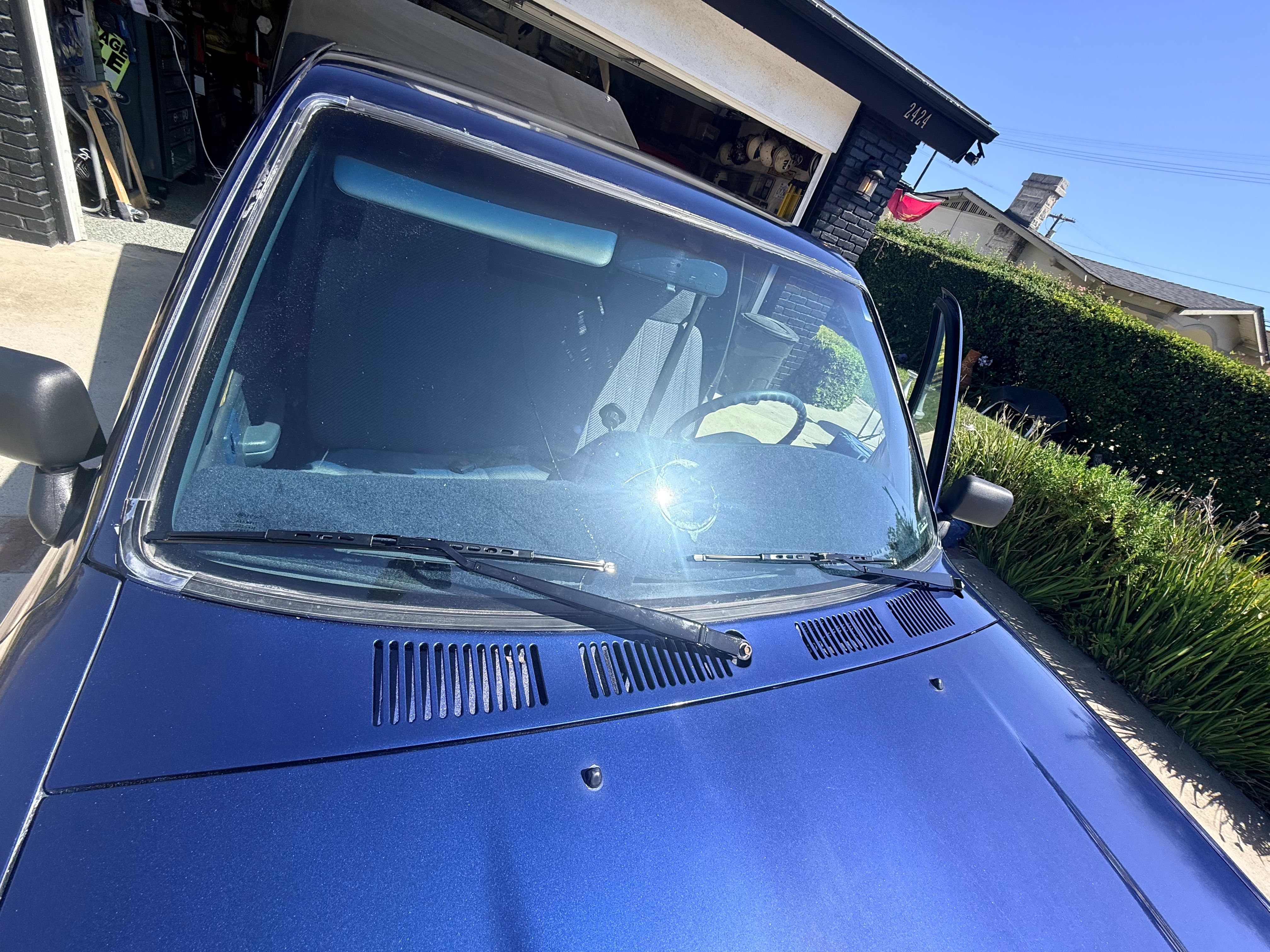 Used 1993 Toyota Pickup 2WD Regular Cab image 9