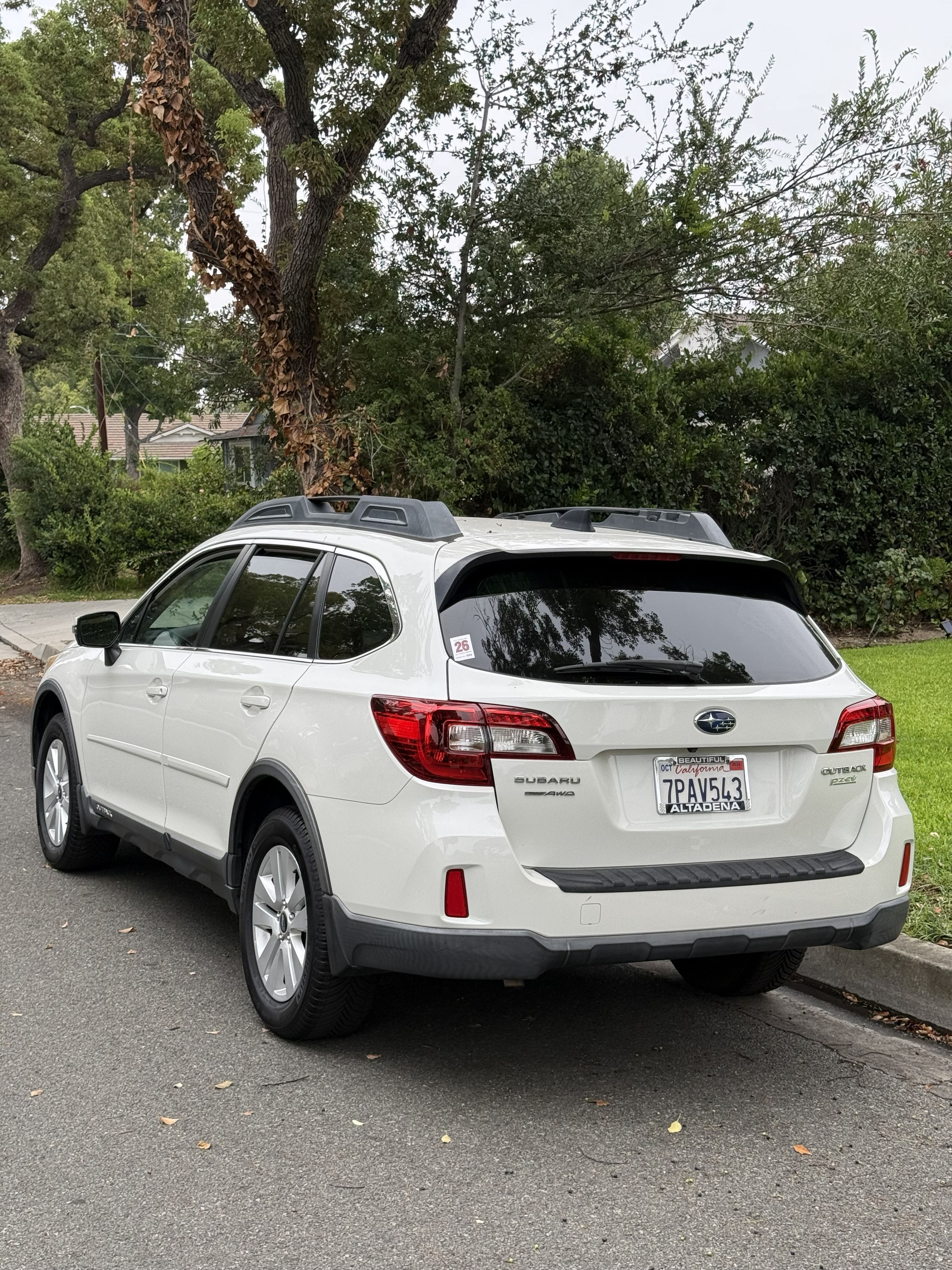Used 2016 Subaru Outback 2.5i Premium AWD/4WD image 8