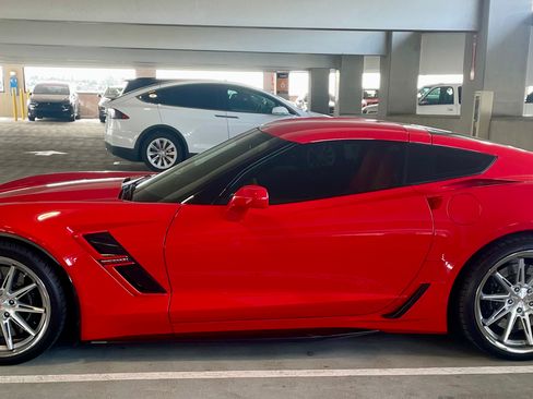 Used 2019 Chevrolet Corvette Grand Sport image 2