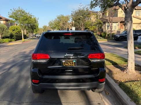 Used 2019 Jeep Grand Cherokee Laredo RWD image 6