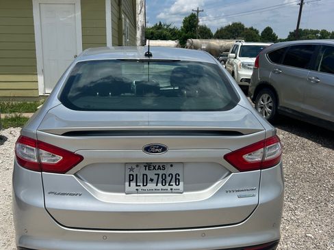 Used 2013 Ford Fusion Titanium w/ Titanium Driver Assist Pkg FWD image 4