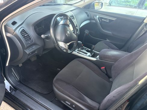 Used 2013 Nissan Altima 2.5 SV image 8