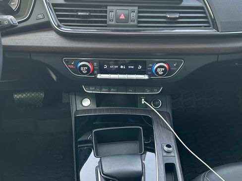 Used 2022 Audi Q5 2.0T Premium Plus w/ Premium Plus Package image 21