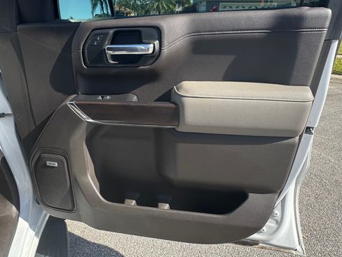 Used 2020 GMC Sierra 1500 SLT w/ SLT Premium Plus Package image 15