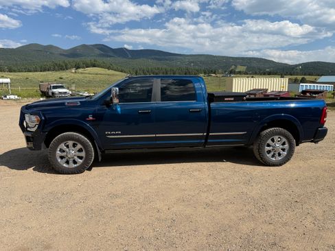 Used 2020 RAM 3500 Limited image 2