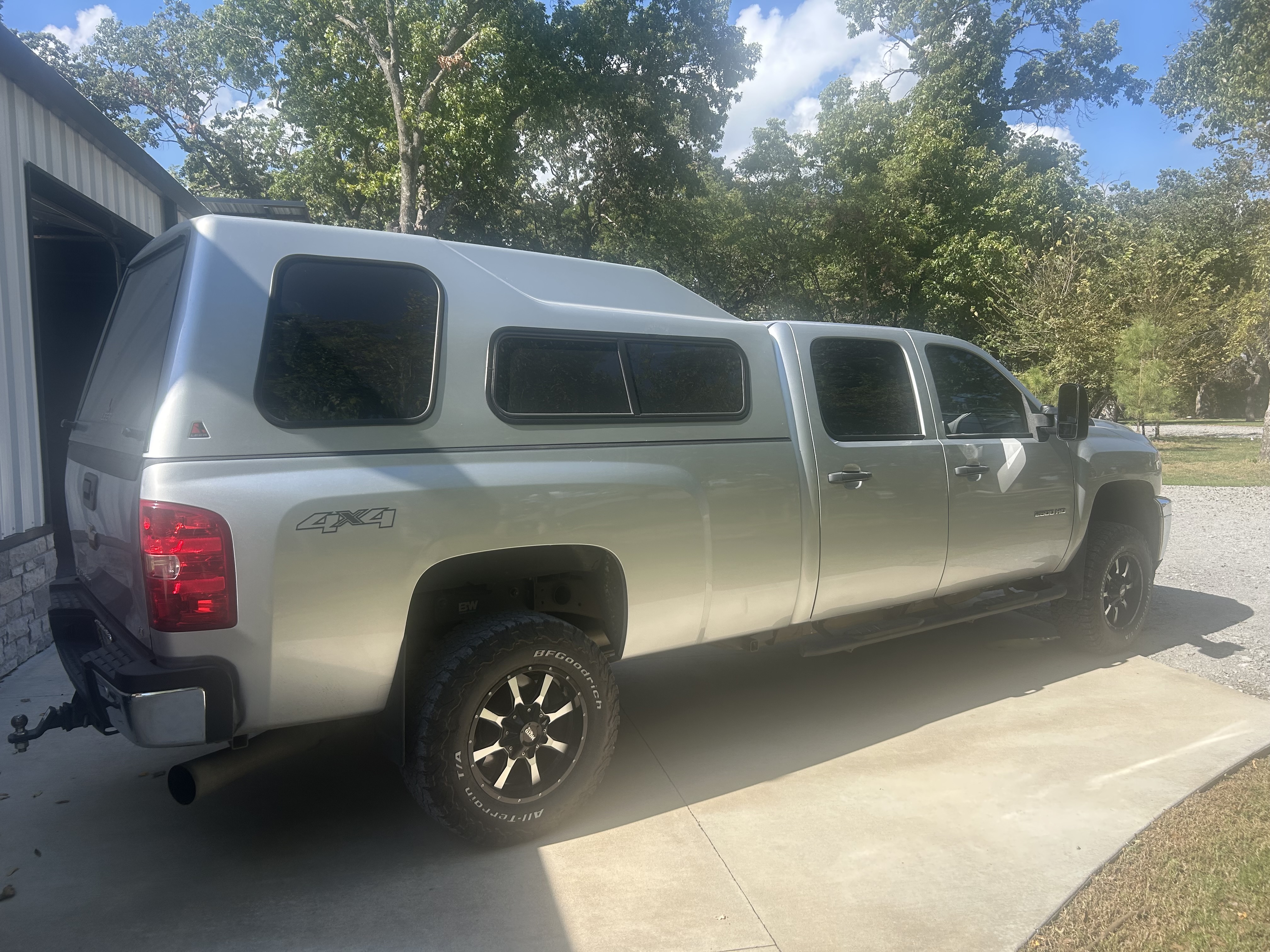 Used 2014 Chevrolet Silverado 2500 LT w/ Interior Plus Package AWD/4WD image 8