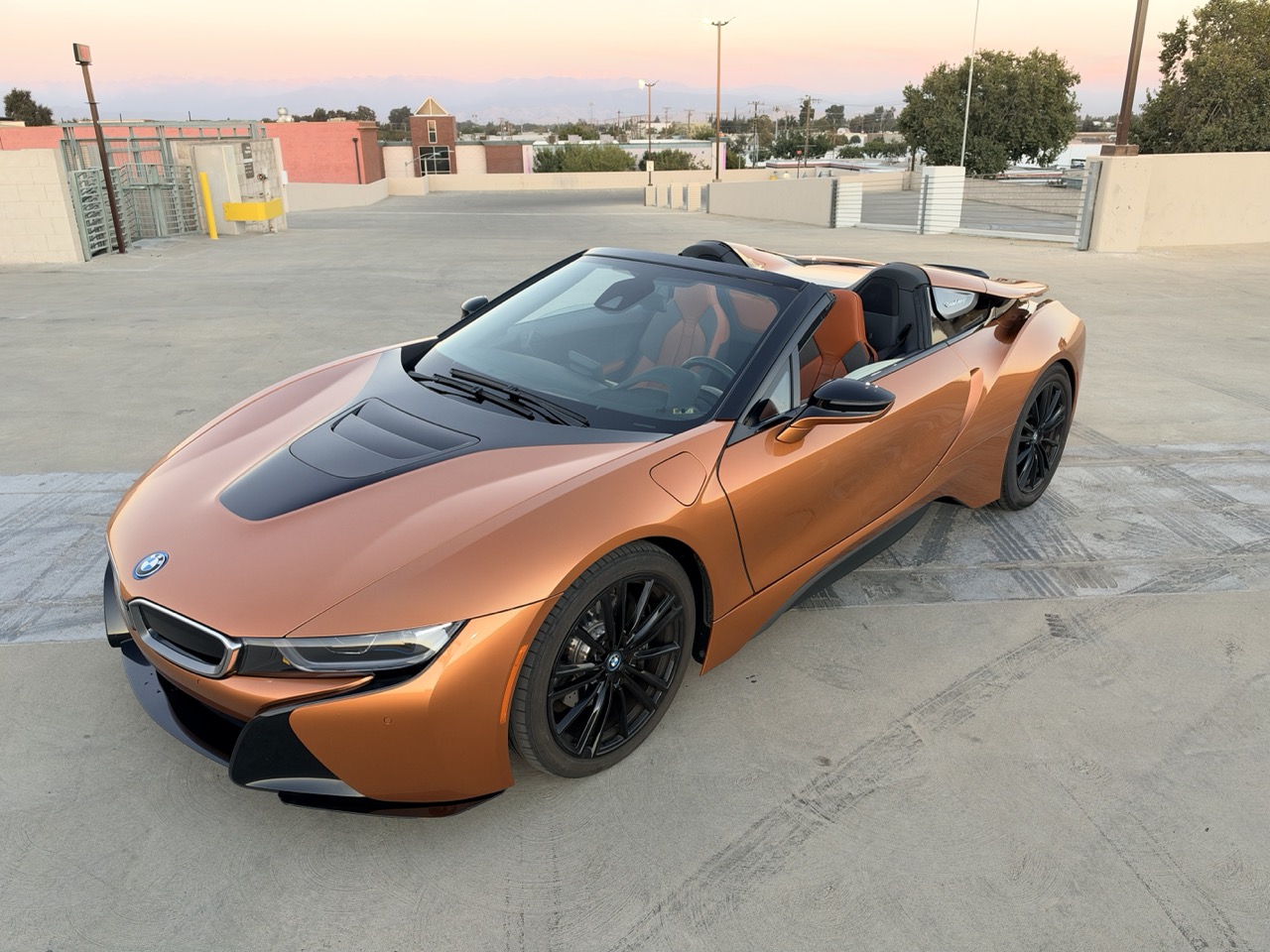 Used 2019 BMW i8 Roadster AWD/4WD image 22