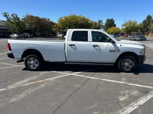 Used 2014 RAM 3500 Tradesman RWD image 2