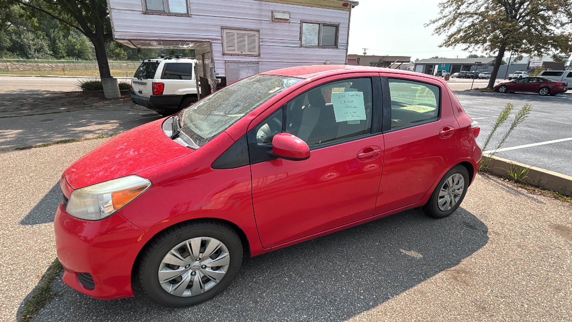 Used 2012 Toyota Yaris LE FWD image 1