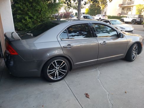 Used 2010 Mercury Milan Premier image 8