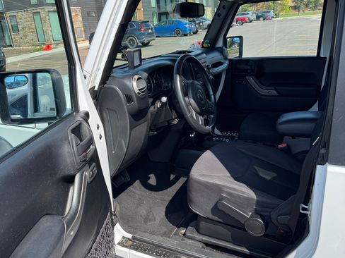 Used 2013 Jeep Wrangler Sport image 14