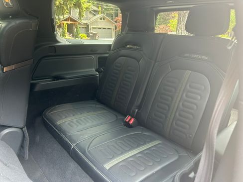Used 2025 Rivian R1S Adventure AWD/4WD image 9