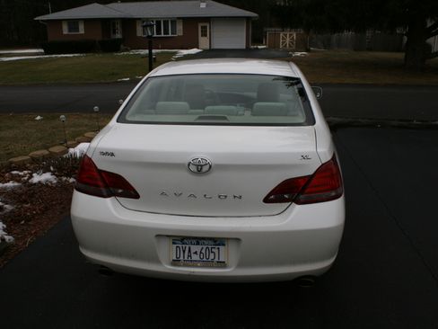 Used 2008 Toyota Avalon XL image 5