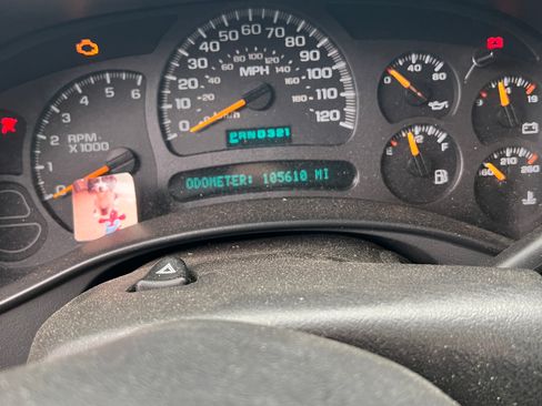 Used 2004 Chevrolet Silverado 1500 LS w/ Light Duty Power Package image 11