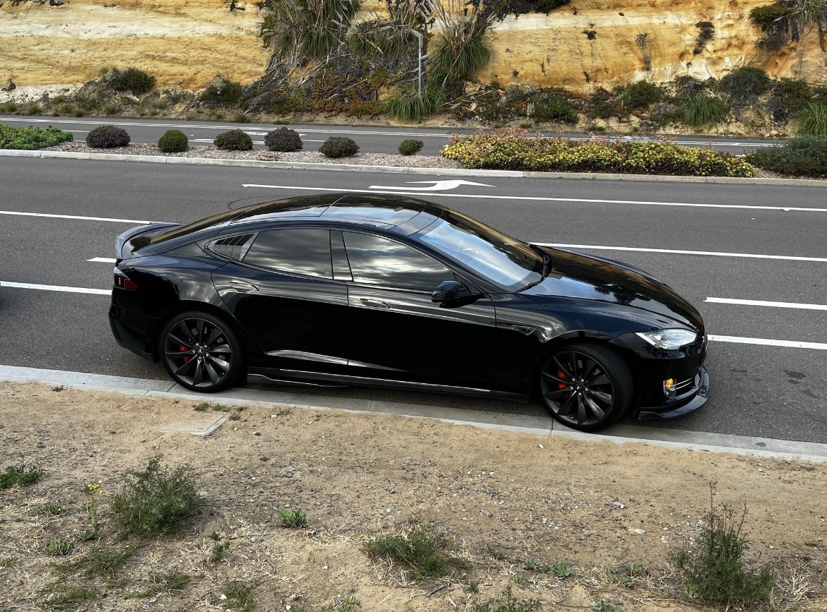 Used 2014 Tesla Model S P85 RWD image 2