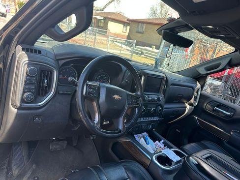 Used 2019 Chevrolet Silverado 1500 High Country w/ Technology Package image 10