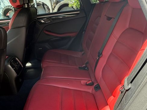 Used 2017 Porsche Macan Turbo image 11